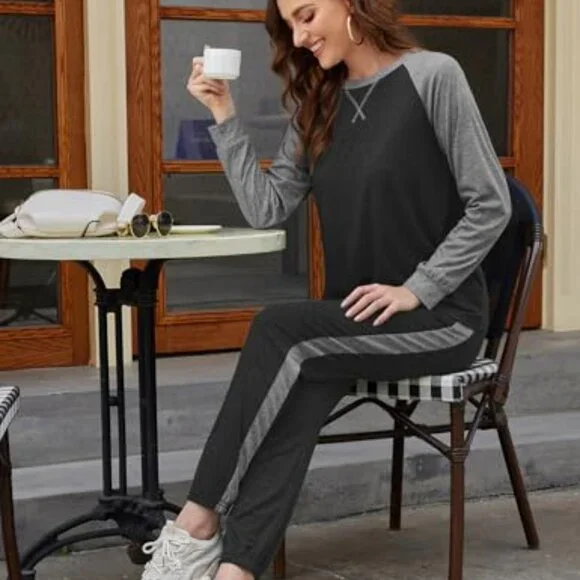 Women's Long Sleeve Pajama Set with Pockets, Soft Lounge Wear
